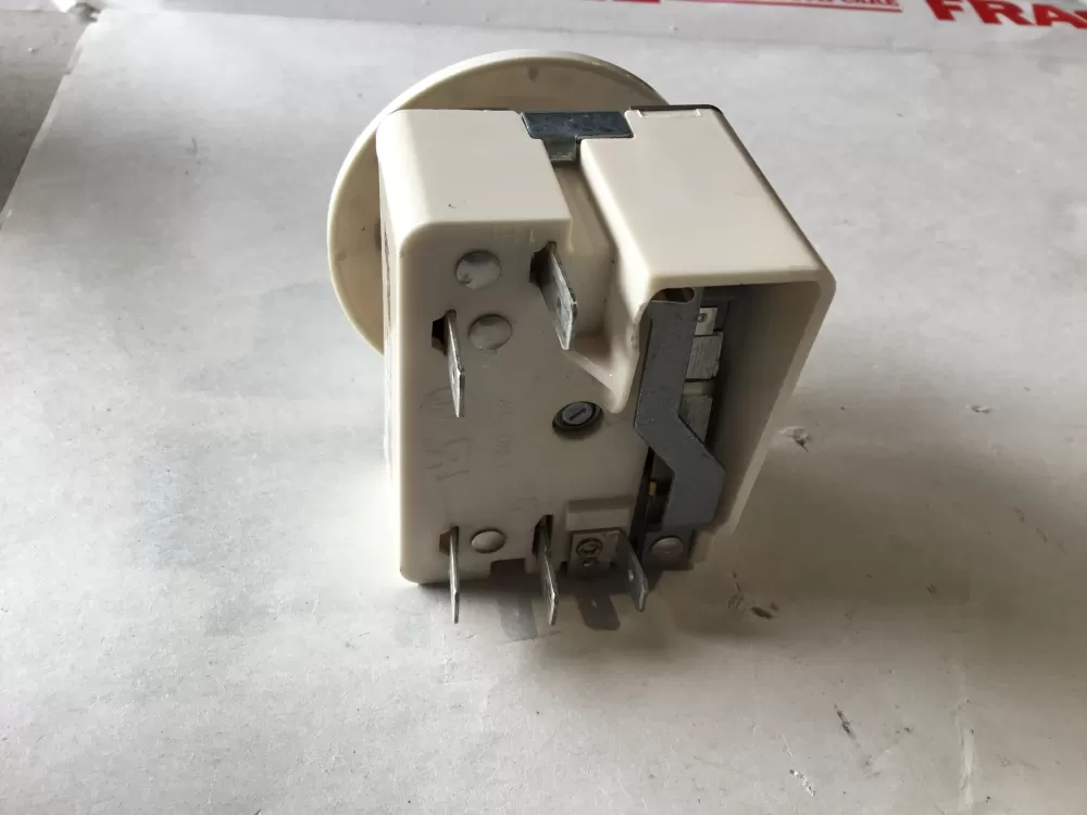 Frigidaire 318293800 318369602 Range Switch AZ149406 | SL215