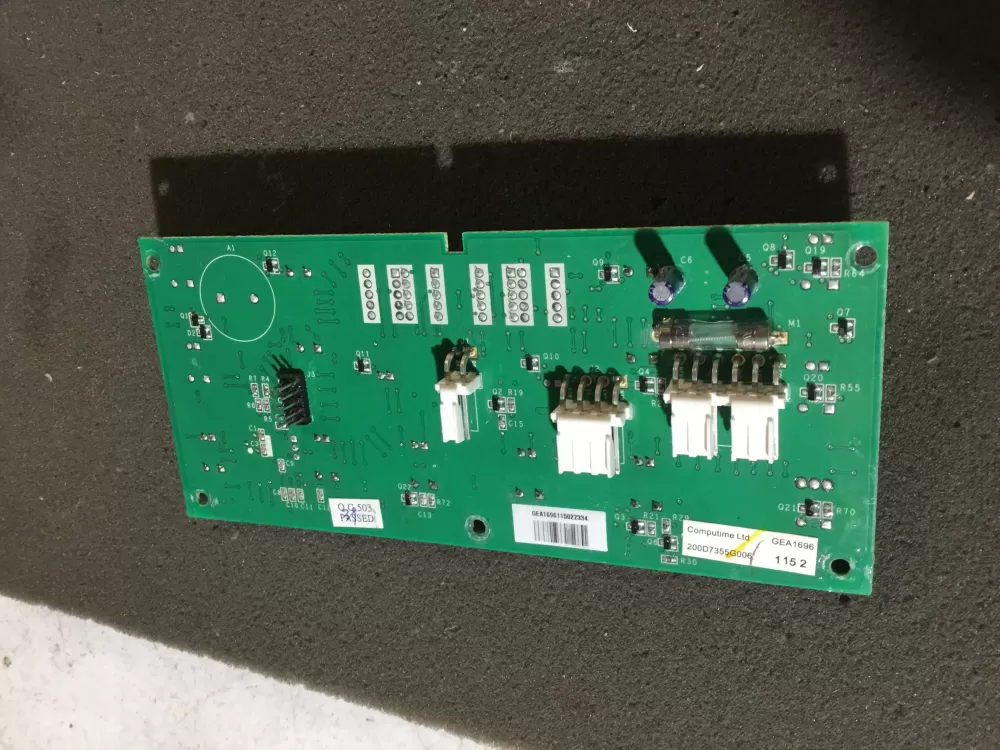 GE Hotpoint 200D7355G006 Refrigerator Control Board Dispenser  AZ101447 | NR597