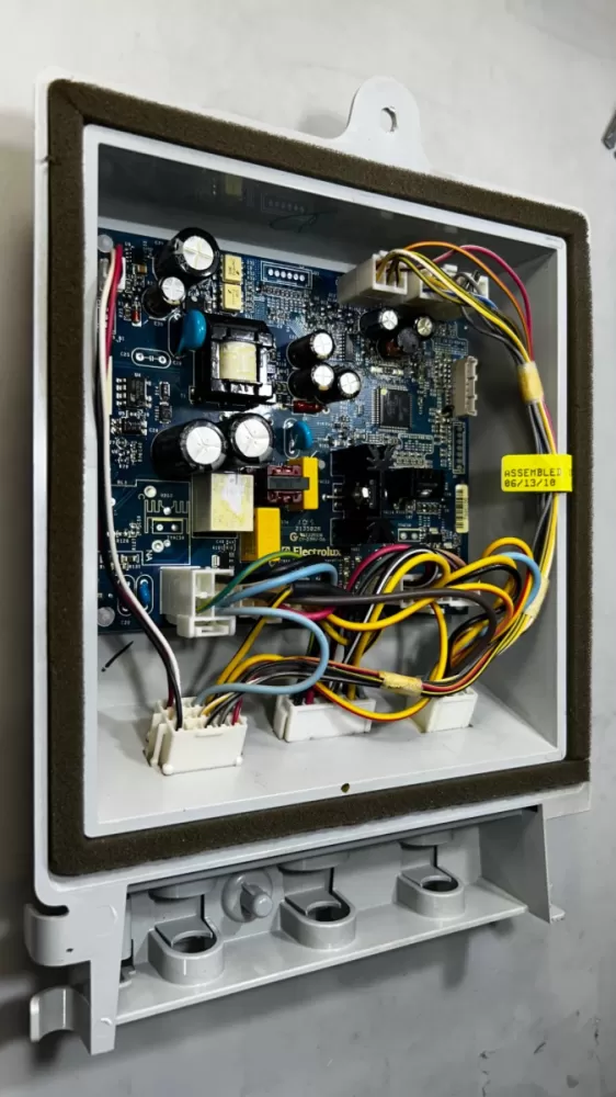 241996305 Electrolux Refrigerator Board - Control