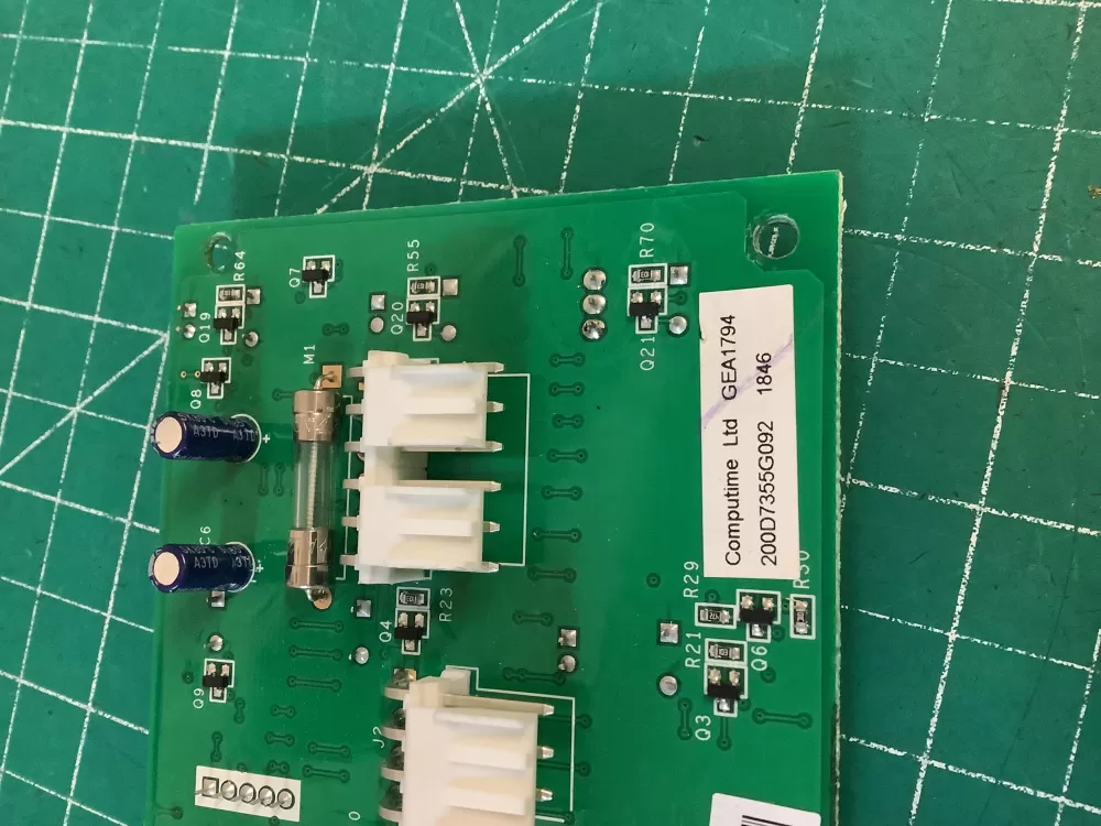 GE 200D7355G092 WR55X30691 Refrigerator Control Board AZ225362 | NR326