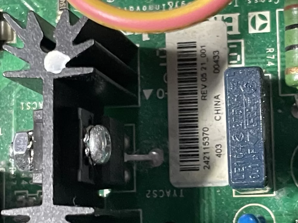 Frigidaire 242115370 Refrigerator Control Board AZ10126 | V340