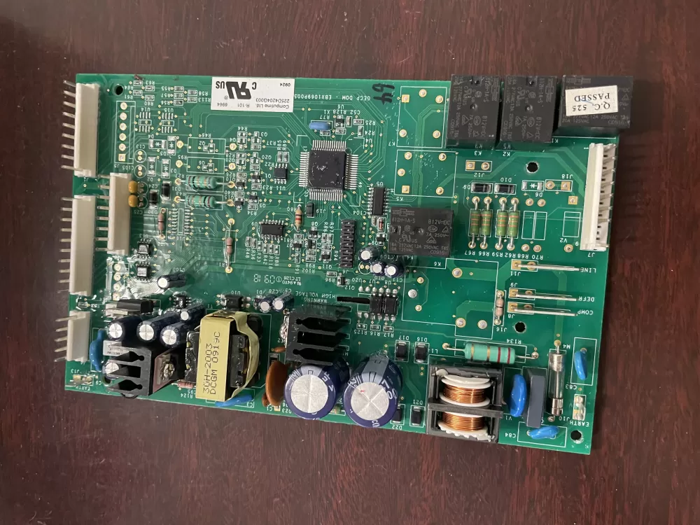 GE WR55X10968 EBX1069P005 225D4204G003 Refrigerator Control Board Main