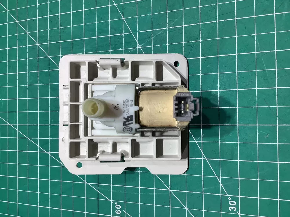 9000230073  33290147 BOSCH WASHER WATER INLET VALVE AZ141777 | SL271