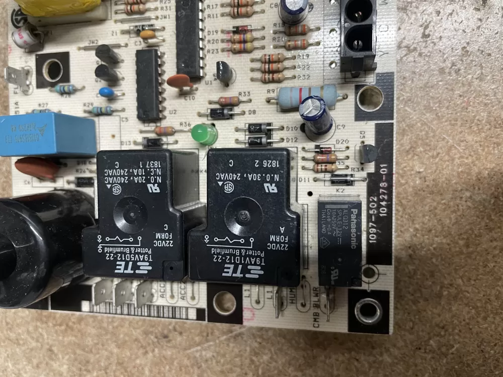 Lennox 1097-83-5051A Furnace Control Board Oem AZ17528 | KM1377