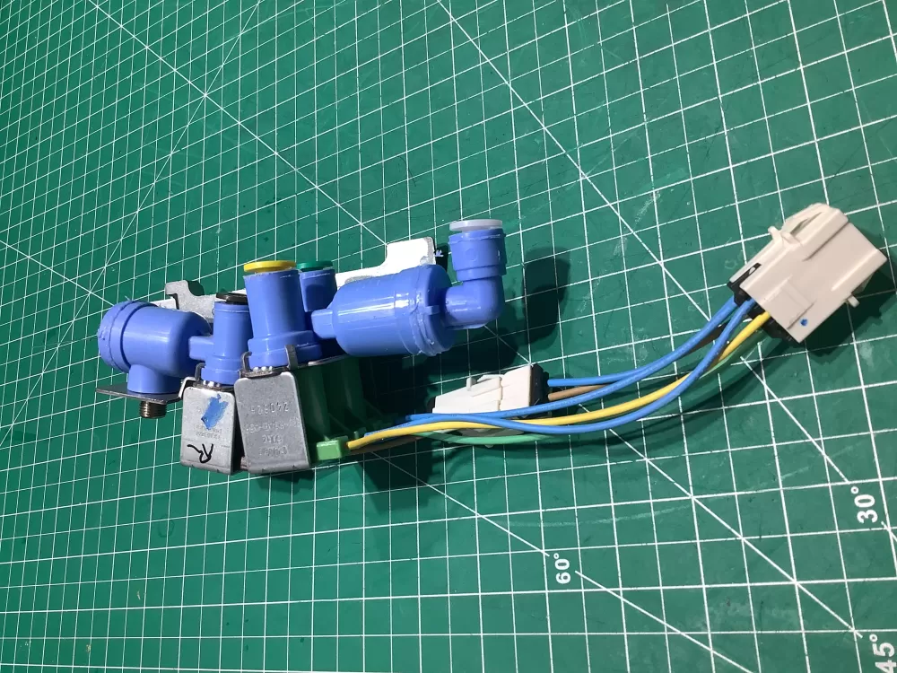 5304524756 Frigidaire Refrigerator Triple Ice Maker Water Valve AZ142159 | SL271