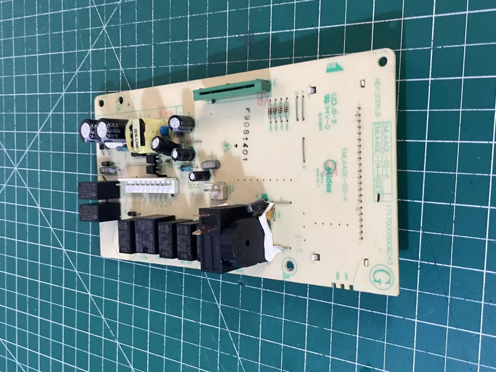 GE MD12001LB EMLAAGE-04-K 17170000008243 Microwave Control #