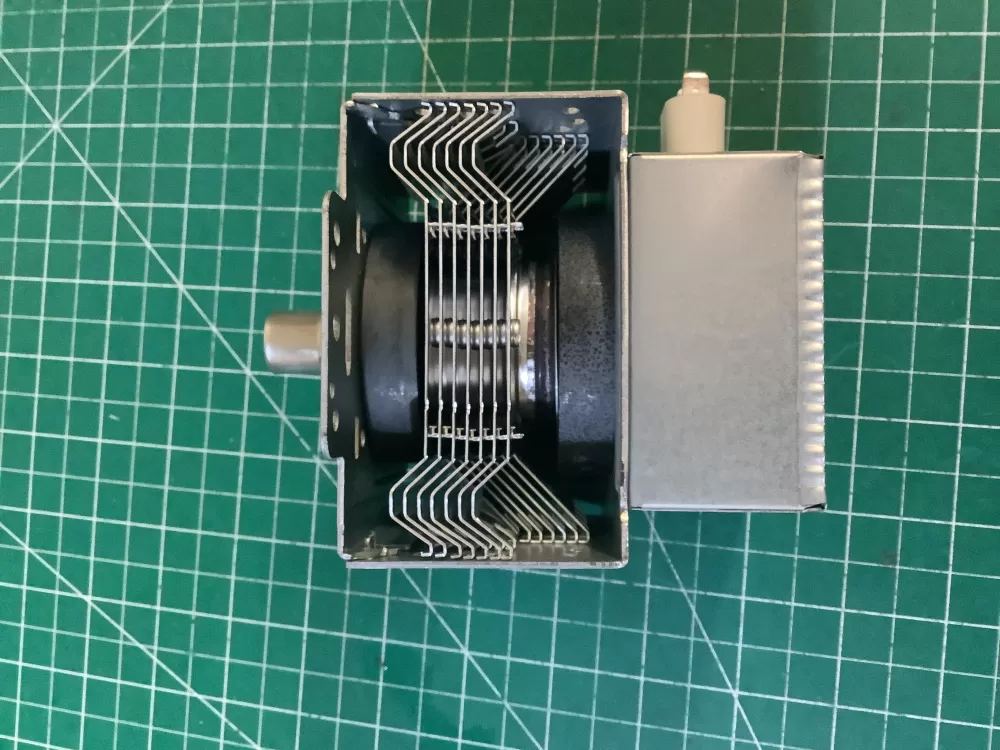 LG  GE  Kenmore  Whirlpool 2M246 Microwave Magnetron