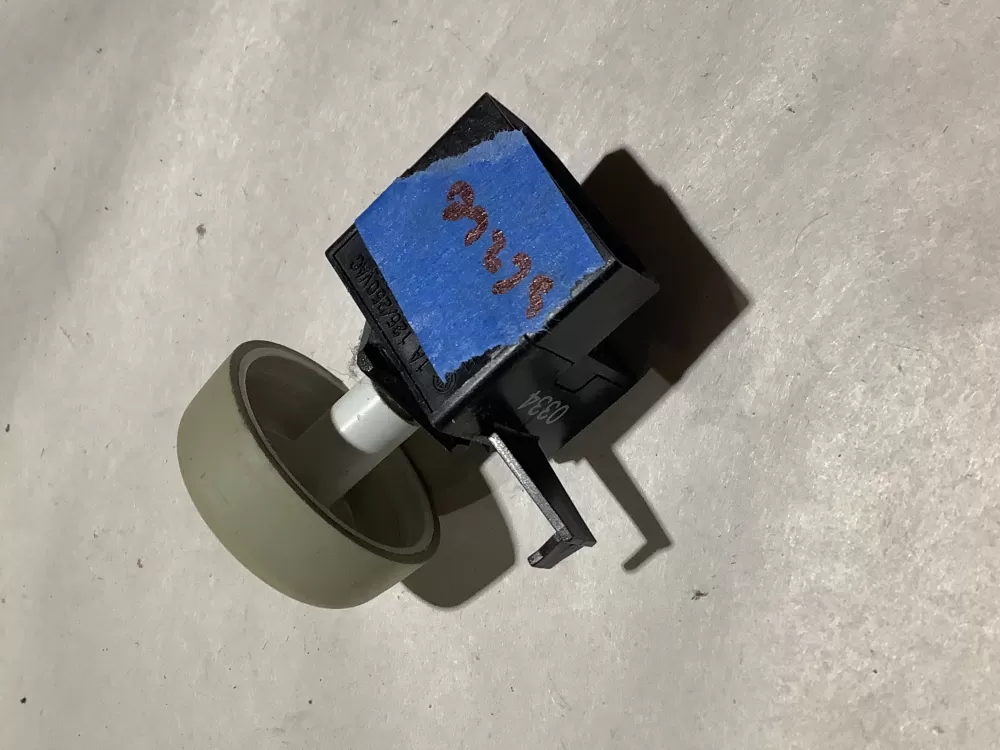 Maytag KitchenAid Kenmore AP6008373 Dryer Start Switch AZ116239 | Sl200