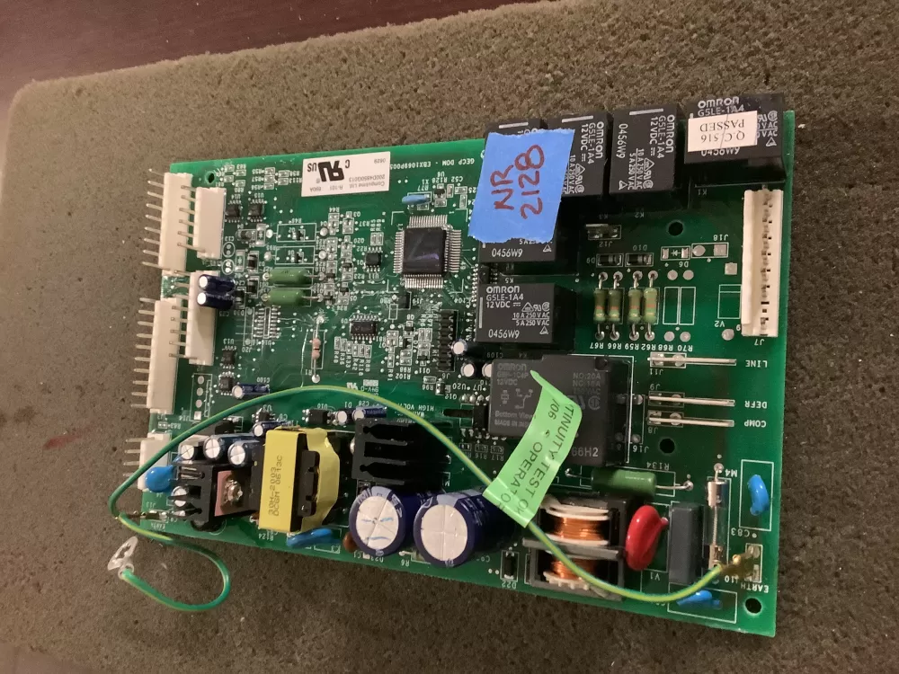 GE Hotpoint 200D4850G013 Refrigerator Control Board AZ118676 | NR2128