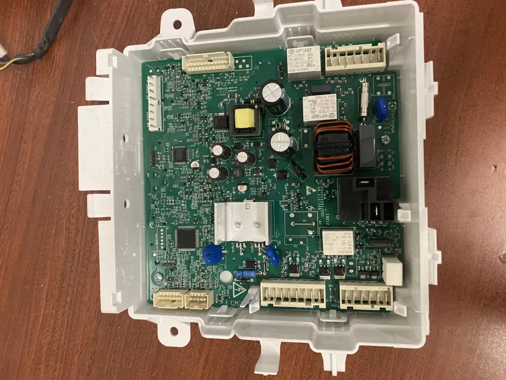 Electrolux EWD18L10MB Refrigerator Control Board Main AZ42485 | BKV422