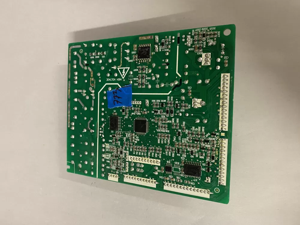 Hisense HG1944484 Refrigerator Control Board AZ219827 | BK773