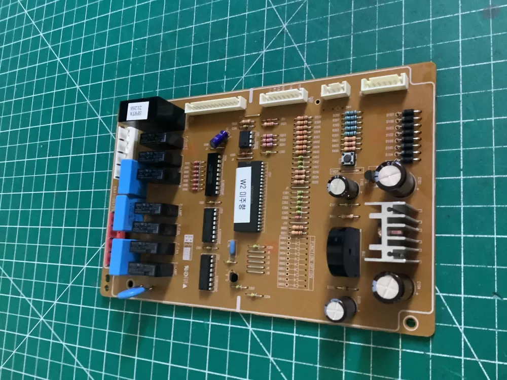 Samsung DA41-00129A Refrigerator Control Board AZ174398 | NR2622