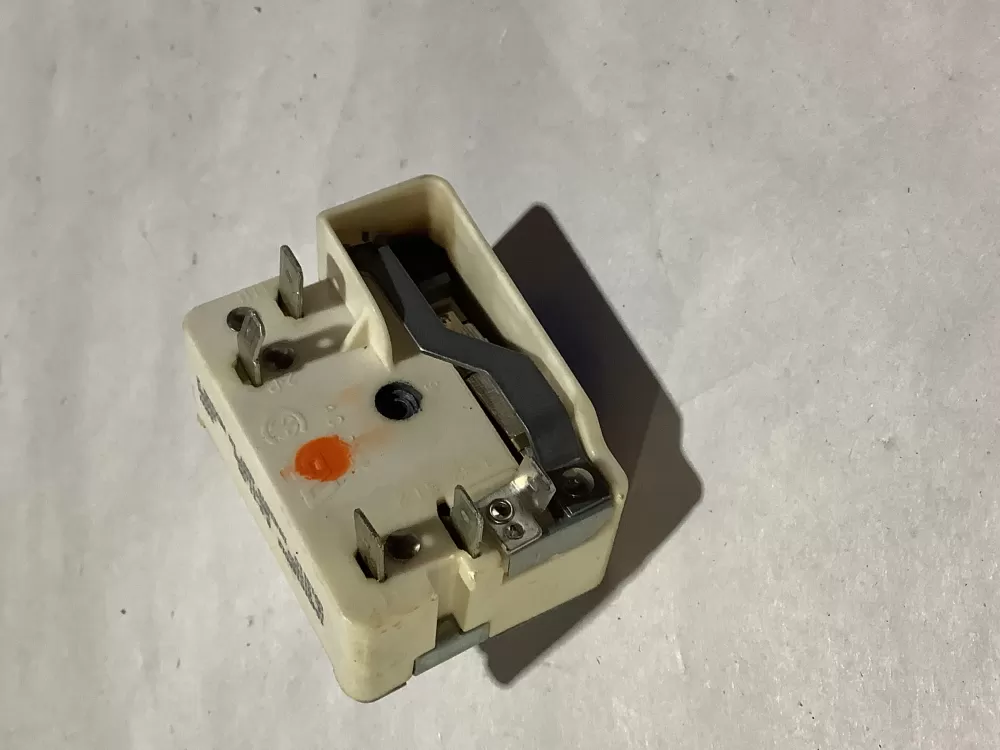 GE Hotpoint Wb24t10029 Range Switch Infinite AZ122111 | Sl186