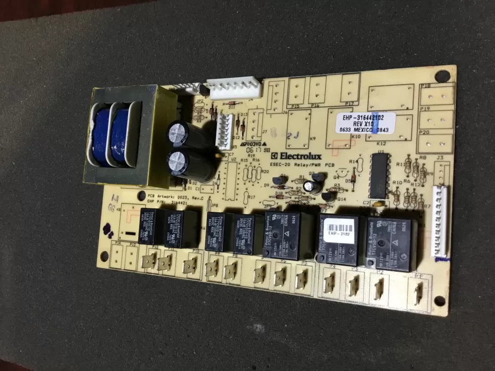 Frigidaire  Kenmore AP3874734 1163635 316442102 PS1150781 Range Control Board