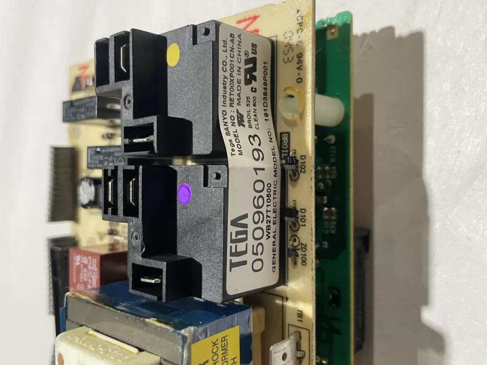 GE 8RK4B10007900 Oven Control Board AZ187304 | Wm2037