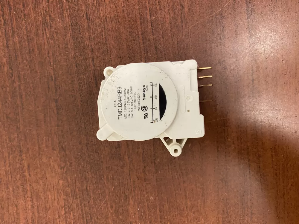 Kenmore  Hotpoint  General Electric AP2061721 311013 WR09X0520 WR9X520 PS310930 Refrigerator Defrost Timer