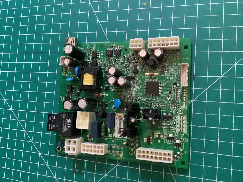 Frigidaire 5304497976 Refrigerator Main Control Board AZ152427 | NR1505
