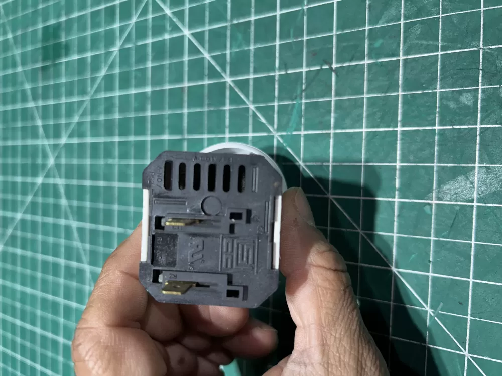 GE Dryer Buzzer Switch 252C1032P002 AZ160254 | Sl262