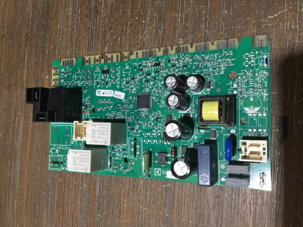 Electrolux  Frigidaire SM3168908KRC  042821-0032 Dishwasher Control Board