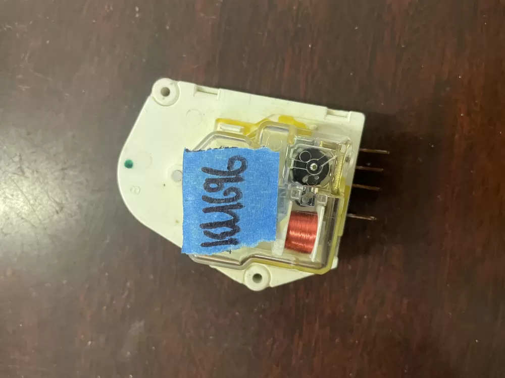 Admiral Jenn Air S-68233-3 Refrigerator Defrost Timer AZ48050 | KM696