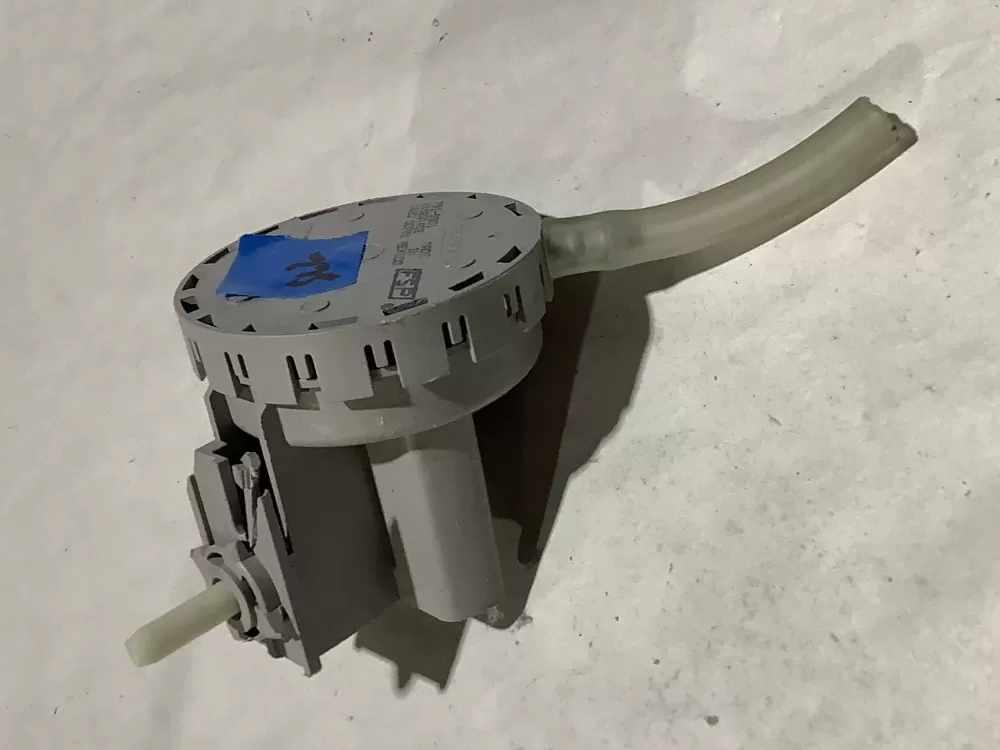 Maytag  Roper  Whirlpool W10231393 W10231402 WPW10231402 Washer Pressure Switch