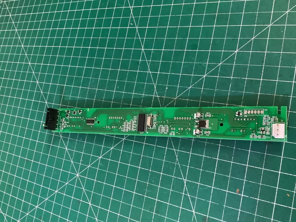 Maytag W10207861 Refrigerator Control Board Temp Display AZ189499 | NR2530