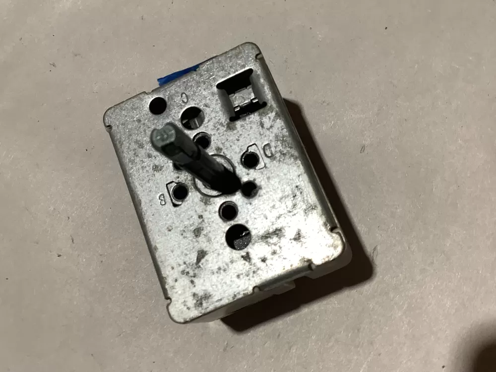 GE Kenmore WB24T10026 Range Switch AZ129216 | Sl221