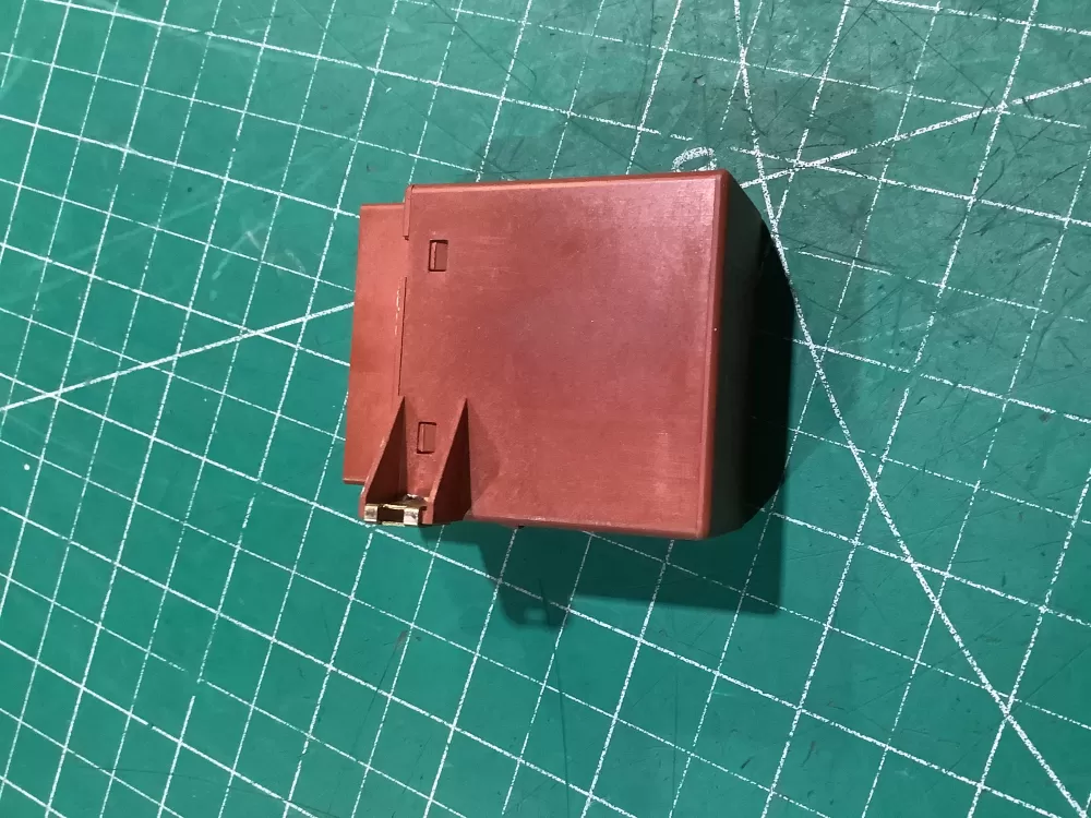 Miele 5254280 Dishwasher Relay AZ226944 | SLA112