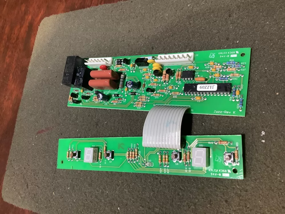 Amana VSZ12784405 Refrigerator Control Board AZ126567 | NR2291