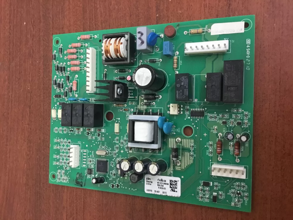 Whirlpool Maytag W10312695B Refrigerator Control Board AZ32791 | NR177