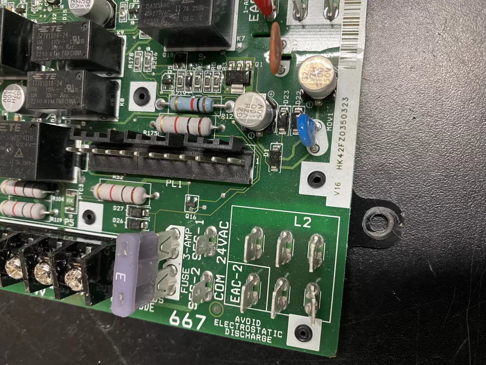 Carrier Bryant CEPL130667 04 Furnace Control Board AZ17994 | BK982