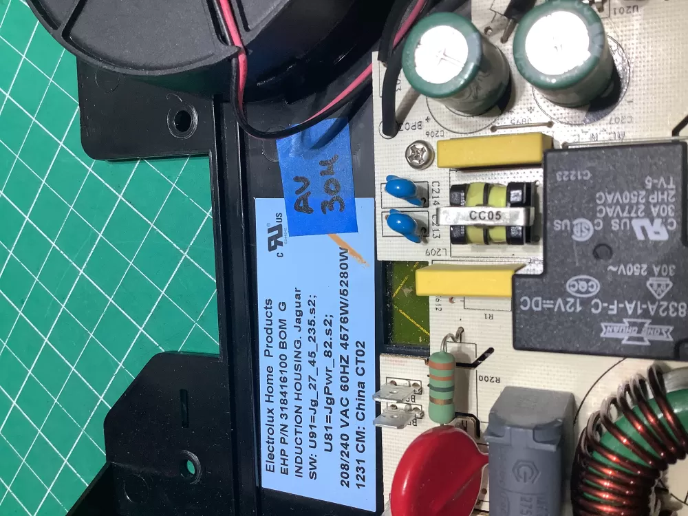 Kenmore 318416100 Cooktop Control Board AZ186149 | AV304