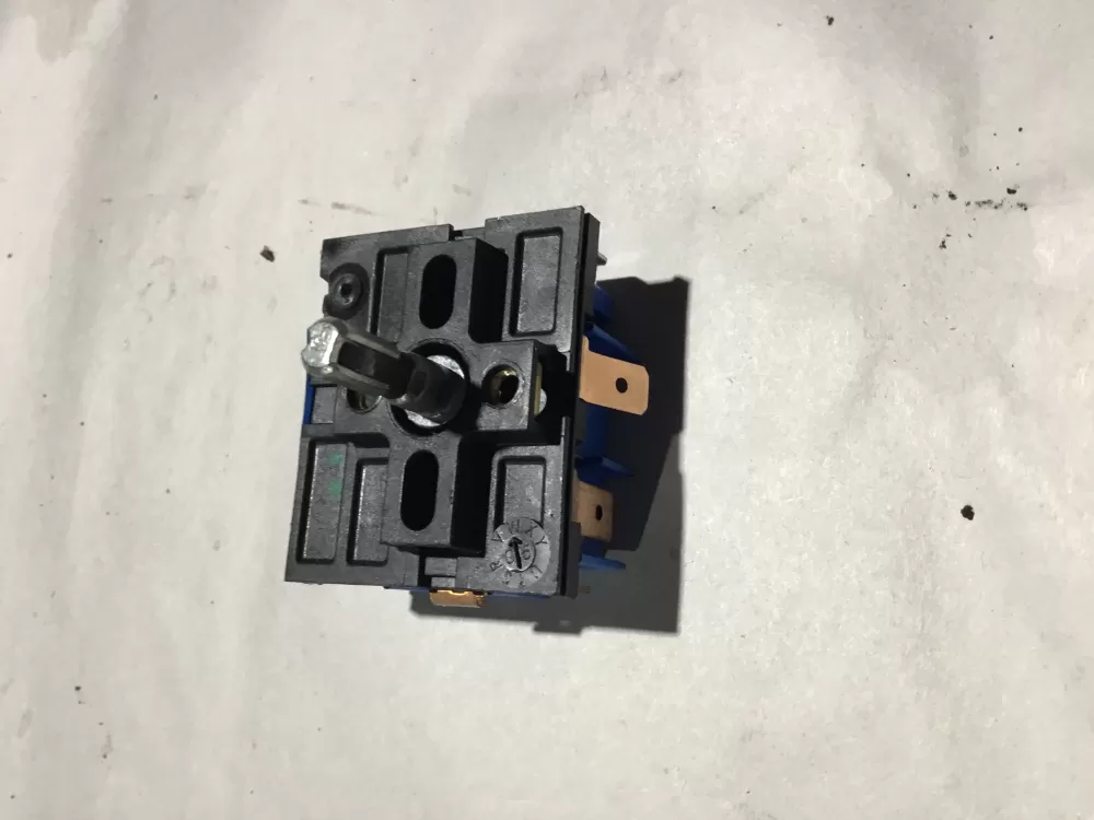 GE 191D4774P005 Oven Switch AZ100778 | Sl61