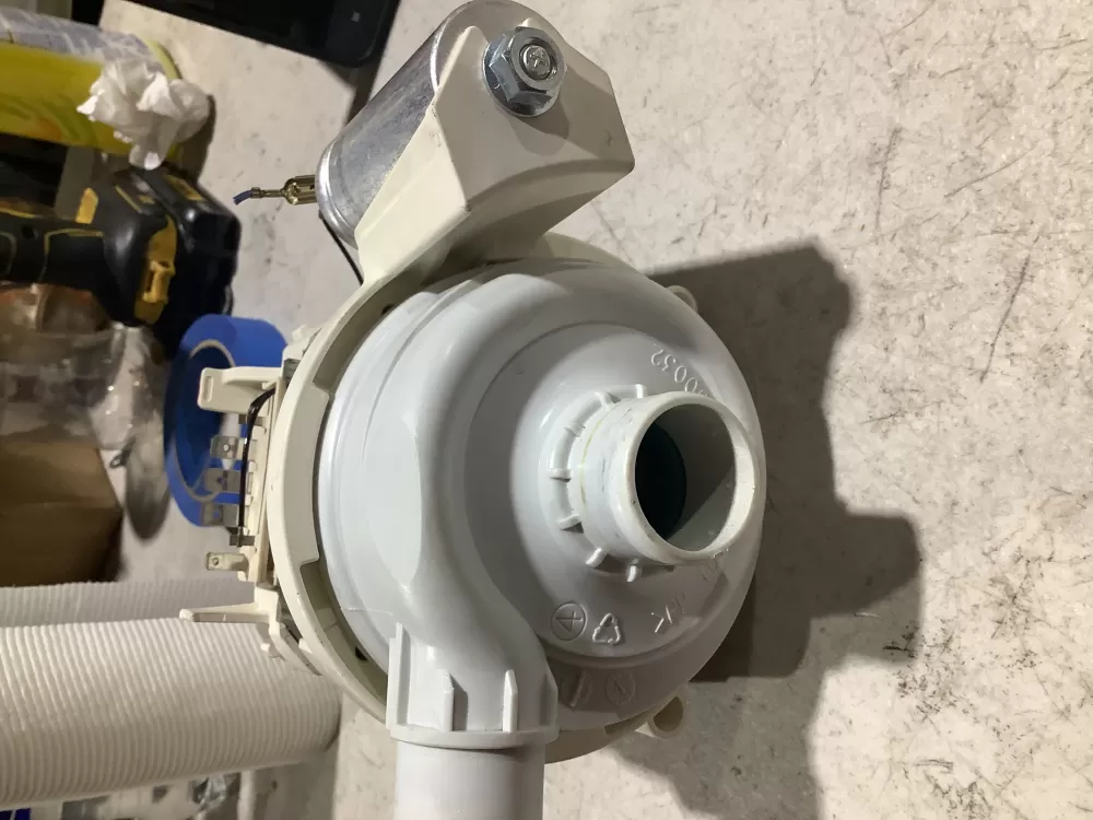 Bosch GE Siemens E161776 Dishwasher Motor AZ107720 | SL137