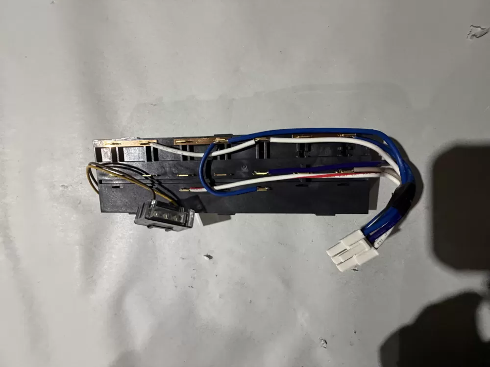 Whirlpool W10424366 Refrigerator Control Board AZ215129 | KM292