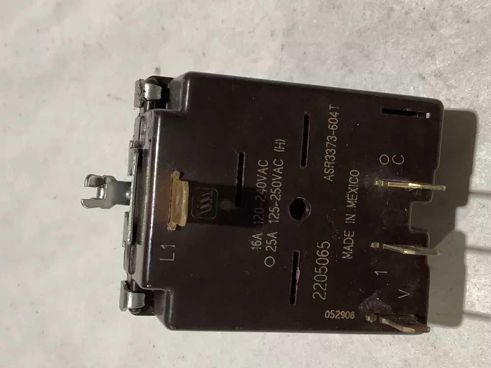 Maytag Dryer 2205065 Switch AZ113579 | Sl10