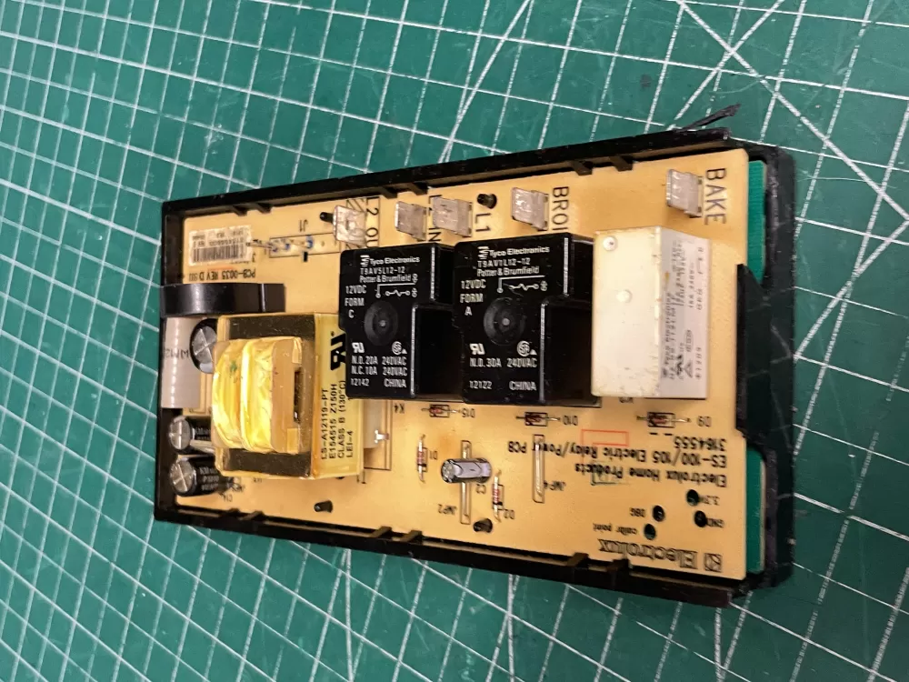 Frigidaire  Kenmore  Westinghouse AP6892696 316222801 316222803 316222803R 316222807 316455400 5304518660 PS12728848 Range Control Board