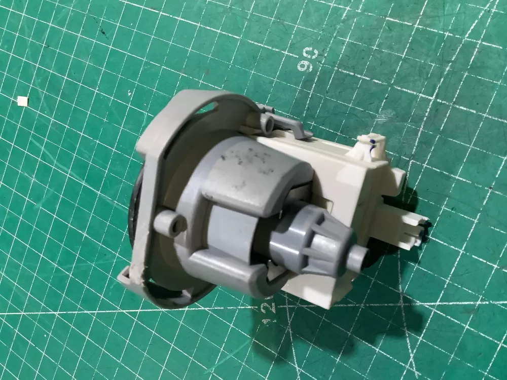Whirlpool  Kenmore WPW10348269  W10348269  AP6020066  W10348269  W10084573  2813258  661662  8558995  8565839  PS11753379  W10158351  WPW10348269VP Washer Drain Pump