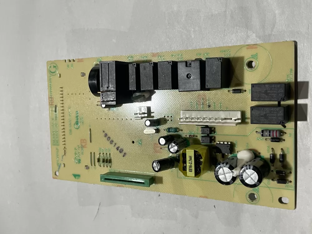 GE MD12001LB EMLAAGE-04-K 17170000008243 Microwave Control # AZ187250 | Wm2081
