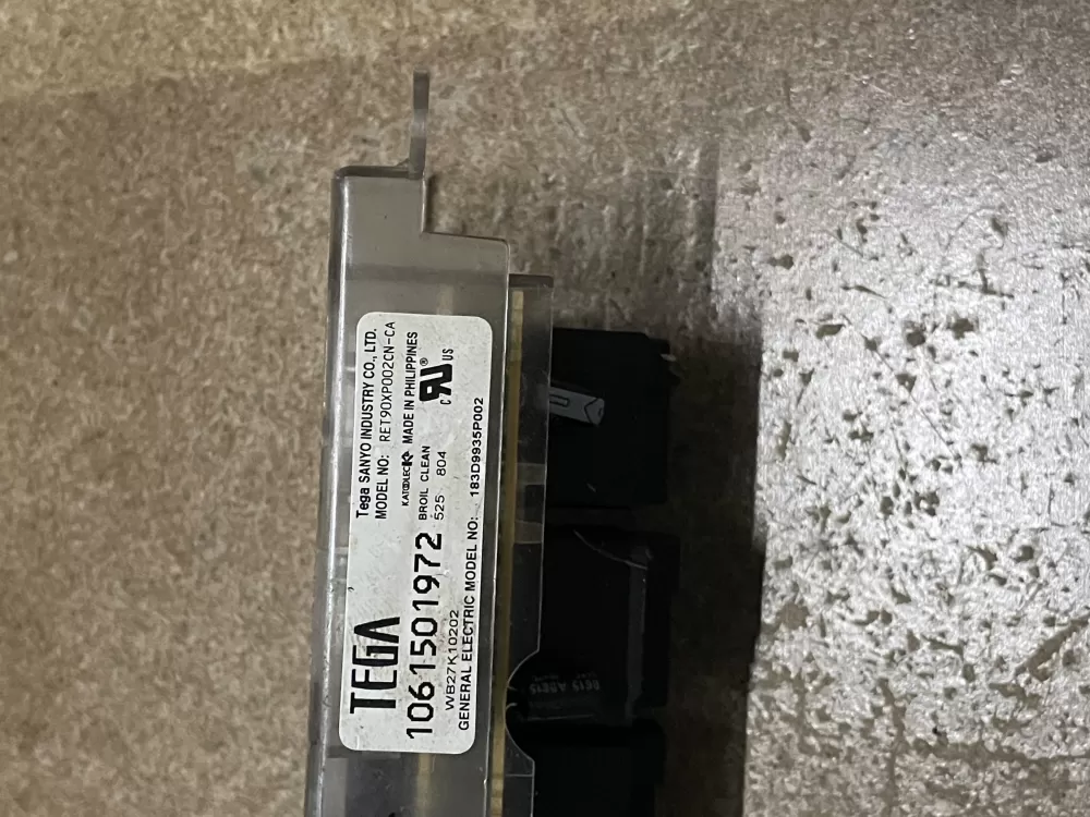 GE Hotpoint 183D9935P002 Range Oven Control Board AZ25631 | KM9