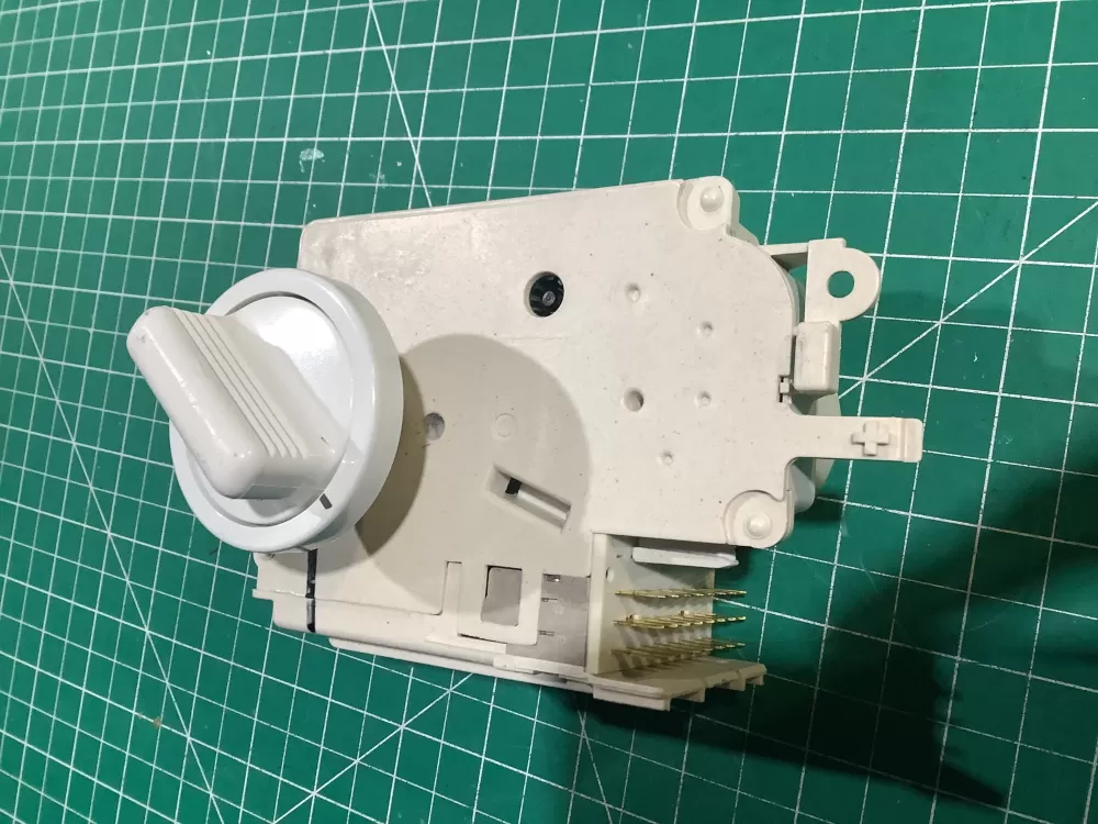 Frigidaire  GE  Kenmore 131758600B Washer Timer