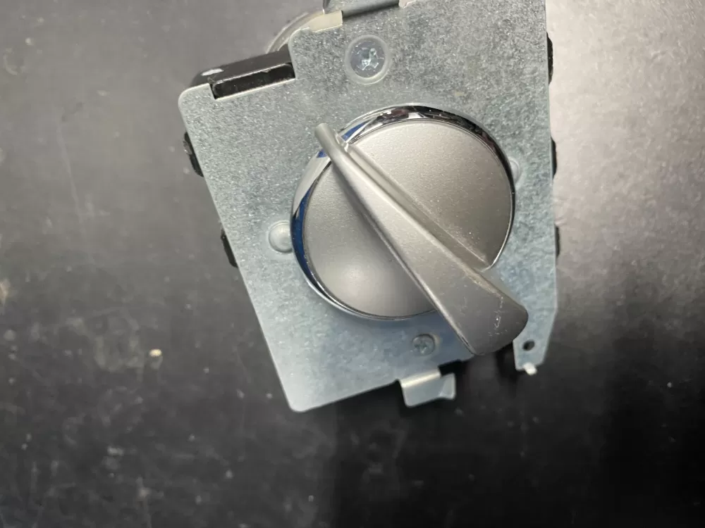 GE 212D1233P013 WE4M365 Dryer Timer AZ13816 | BK747