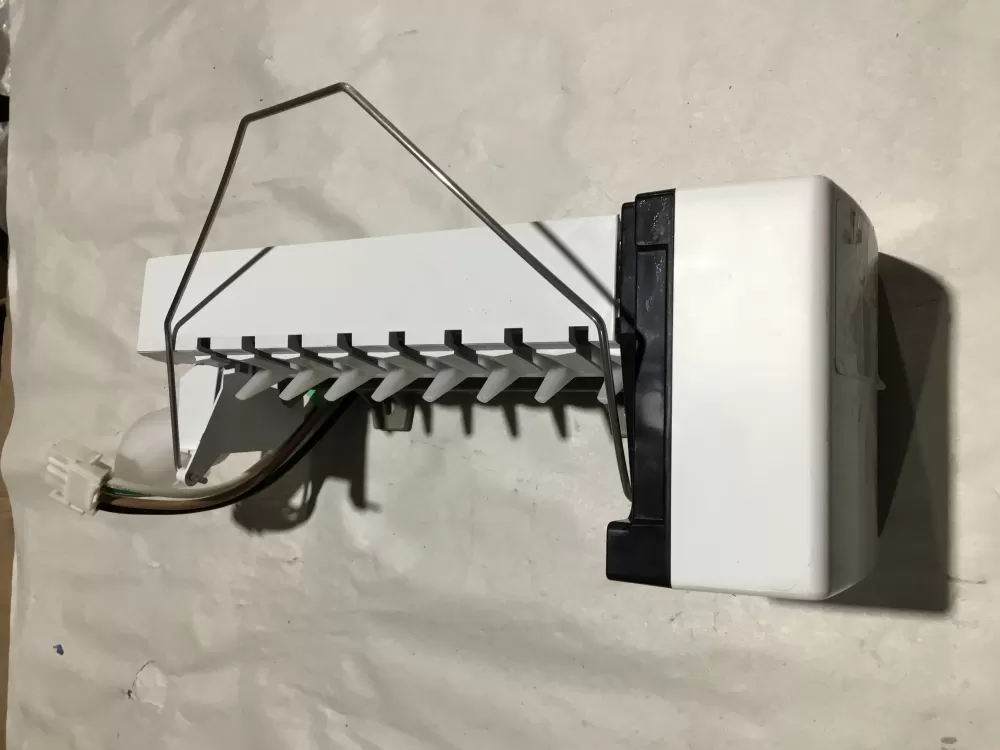 KitchenAid w10121733 Refrigerator Ice Maker AZ98344 | Sl62