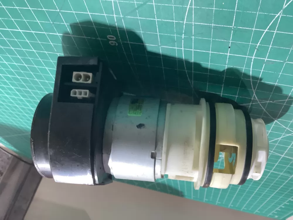Frigidaire 154828601 Dishwasher Circulation Pump Motor AZ195632 | AR255