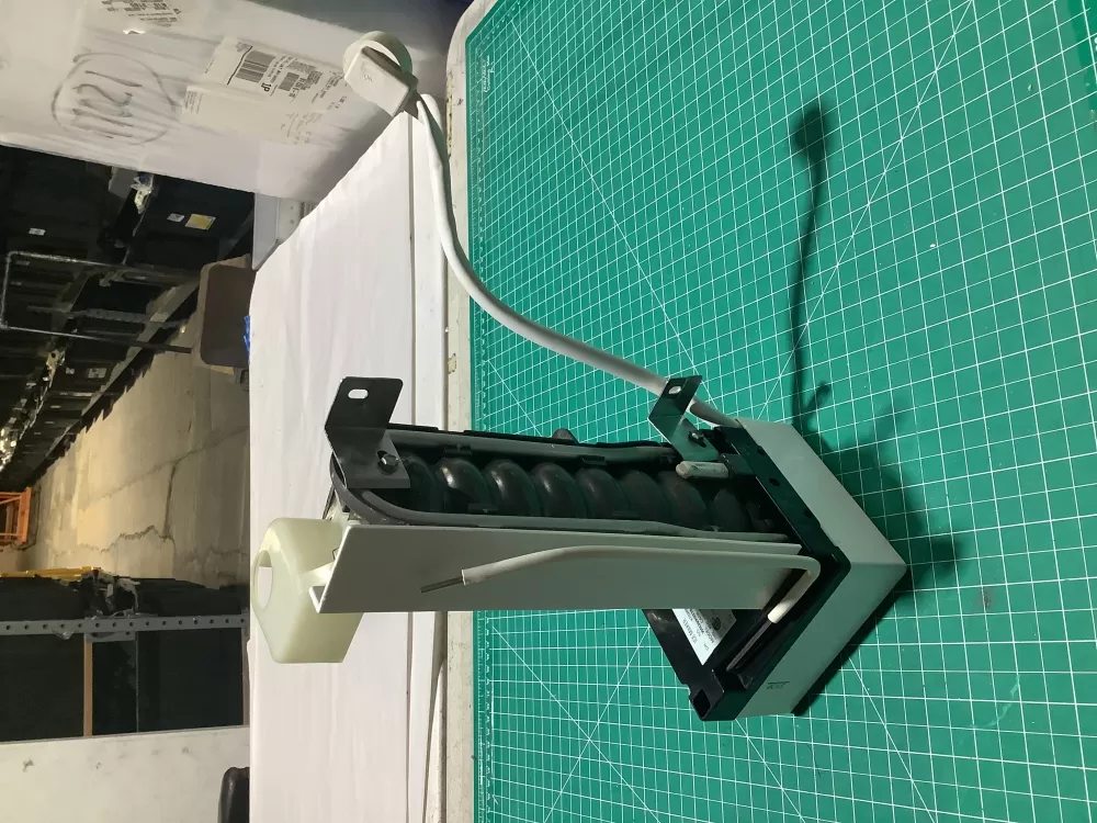 GE 197D7636G006 5304406551 JS2 MSE1 SWR29X5128 WR29X20949 WR29X5128 WR29X5144 WR29X5178 WR30M0149 WR30M0153 WR30M149 WR30M153 WR30X0138 WR30X0147 WR30X0148 WR30X0159 WR30X0169 WR30X0199 WR30X0203 WR30X0213 WR30X0214 WR30X0238 WR30X0241 WR30X0259 WR30X0282 WR30X0283 WR30X0289 WR30X0290 WR30X0304 WR30X0306 WR30X0307 WR30X0315 WR30X0318 WR30X0320 WR30X0327 WR30X0328 WR30X0329 WR30X10012 WR30X10014 WR30X10044 WR30X10058 WR30X10061 WR30X10082 WR30X10093 WR30X10109 WR30X138 WR30X147 WR30X148 WR30X159 WR30X169 WR30X199 WR30X203 WR30X213 WR30X214 WR30X238 WR30X241 WR30X259 WR30X282 WR30X282R WR30X283 WR30X28702 WR30X289 WR30X290 WR30X304 WR30X304R WR30X307 WR30X30719 WR30X30919 WR30X315 WR30X318 WR30X320 WR30X327 WR30X328 WR30X329 WR30X30972 Refrigerator Ice Maker Assembly