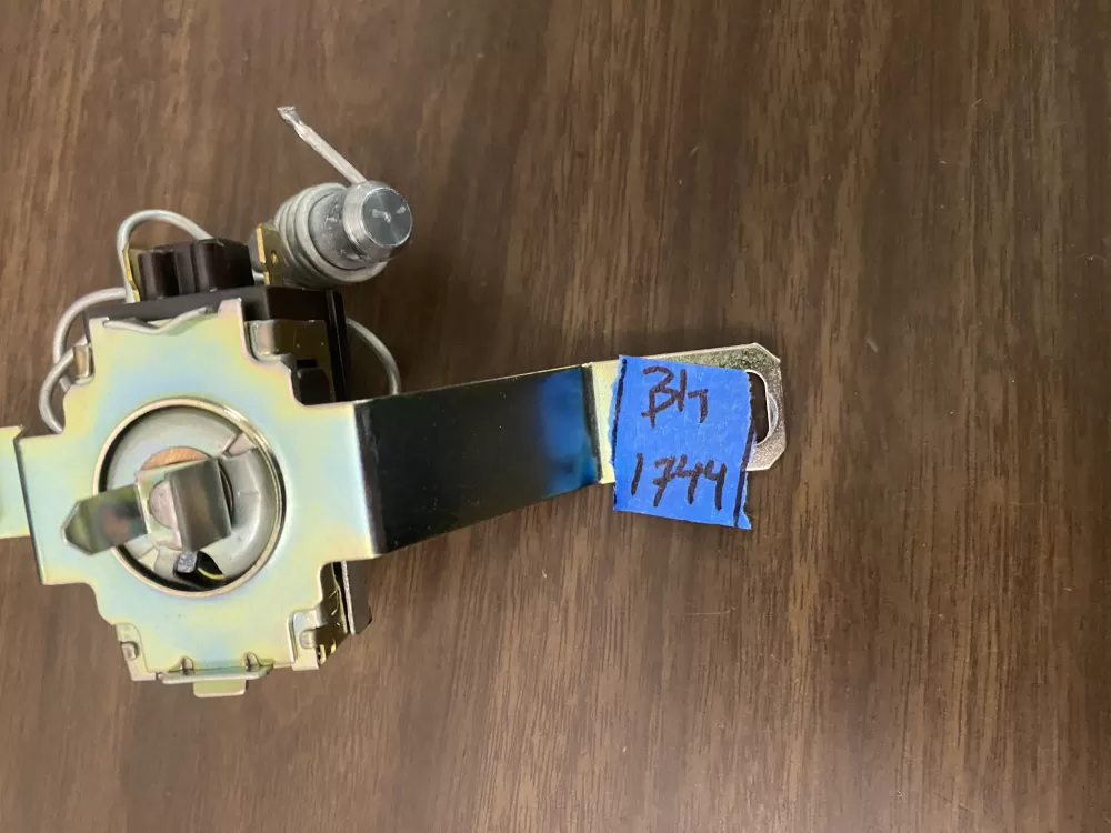 Whirlpool Kenmore 2197535 Refrigerator Thermostat AZ78485 | BK1744