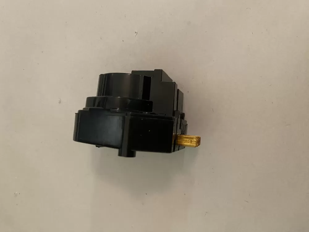 Frigidaire Electrolux 215267800C Refrigerator Defrost Timer AZ137147 | BK2361