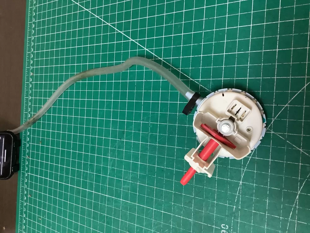 Whirlpool  Maytag  Kenmore AP6018167 W10268911 WPW10268911 PS11751469 Washer Water Level Pressure Switch
