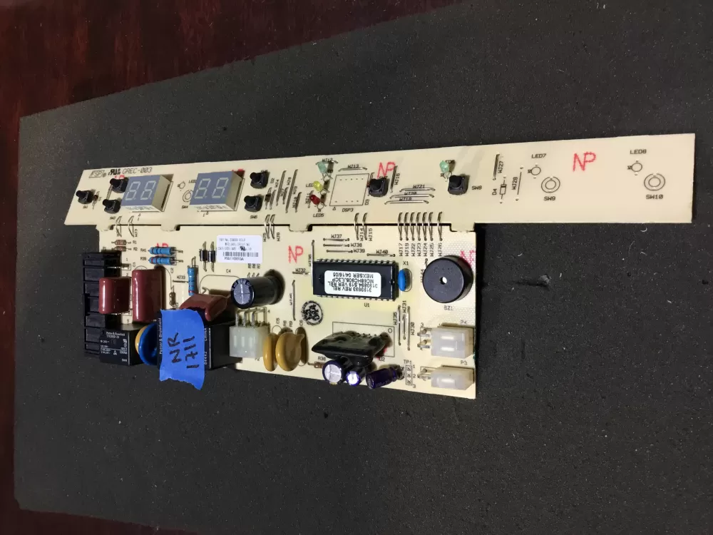 Kenmore 2304050 Refrigerator Control Board AZ77826 | NR1711