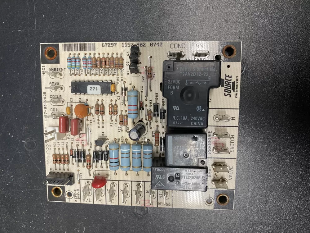 York  Coleman 1157-83-902B 